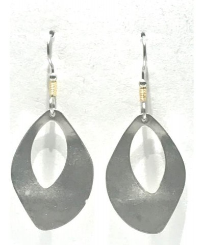 : Silver Hammered Organic Shape Pierced earrings NE-1680A $11.90 Earrings