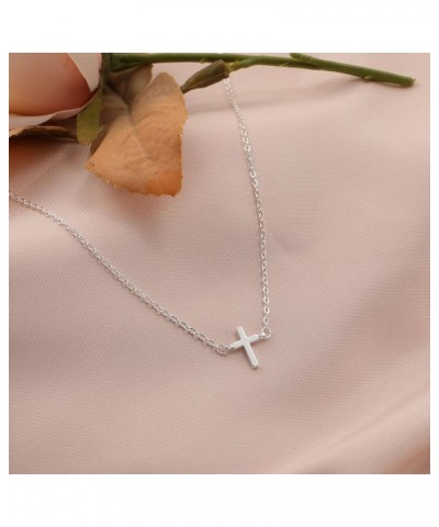 Cross Necklace for Women, 14K Gold/Silver Plated Choker Necklace Dainty Necklace Small Cross Pendant Necklace Simple Trend La...